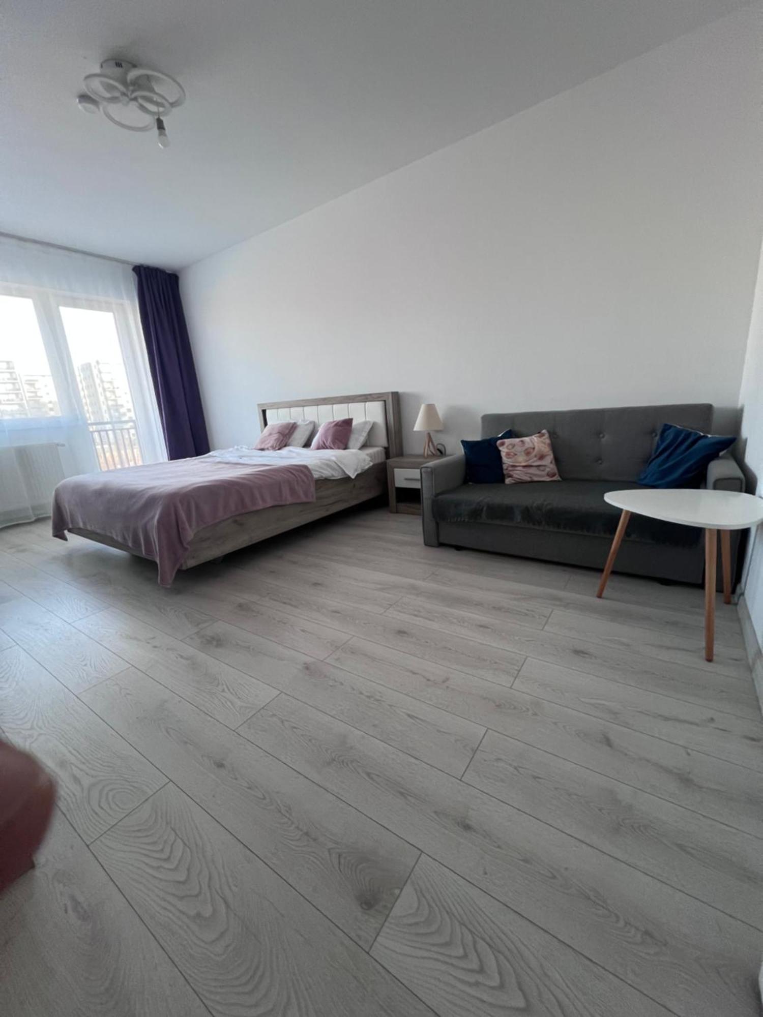 Apartament Nebele Brasov-self Check In -mall Coresi