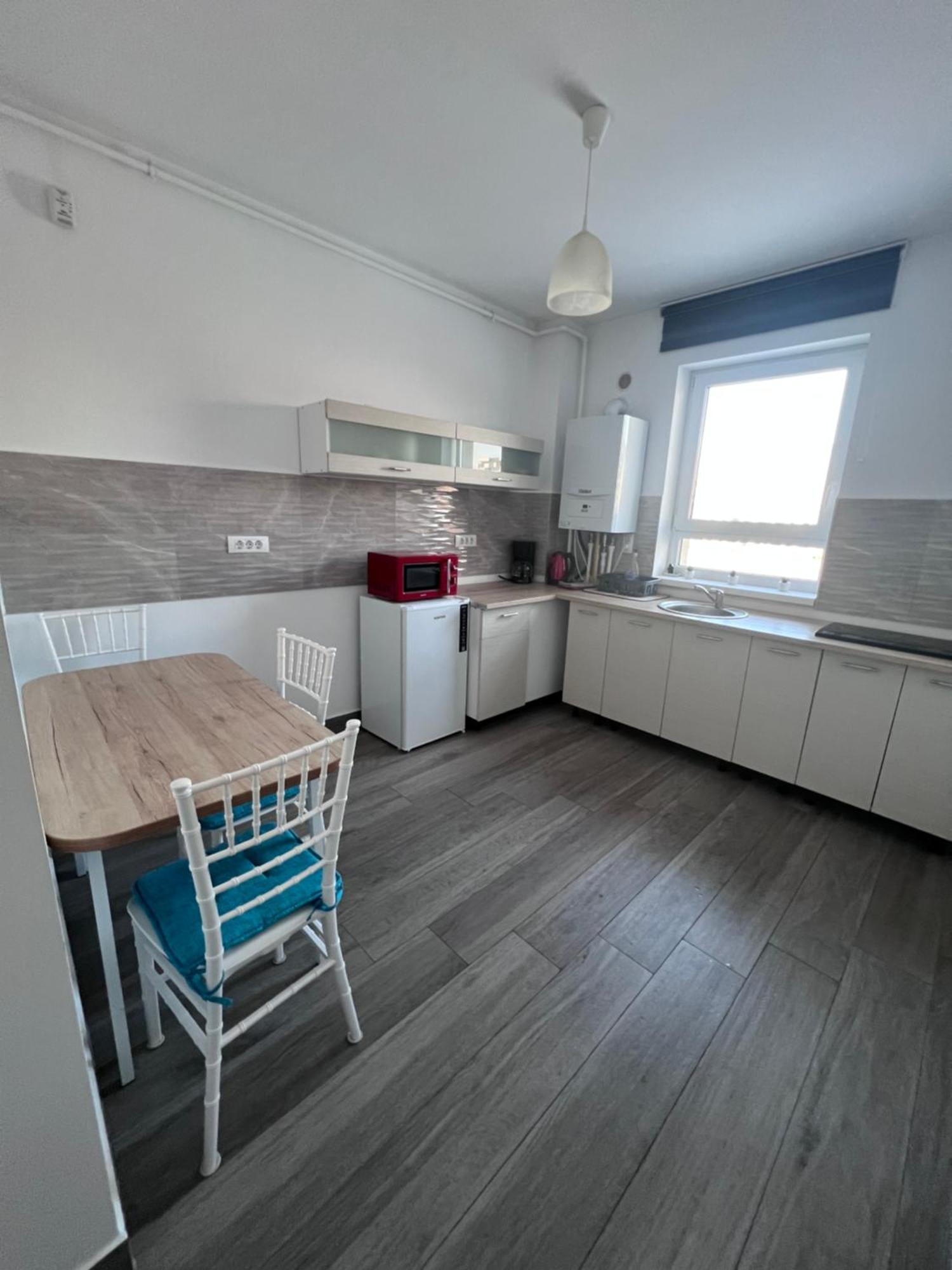 Apartament Nebele Brasov-self Check In -mall Coresi