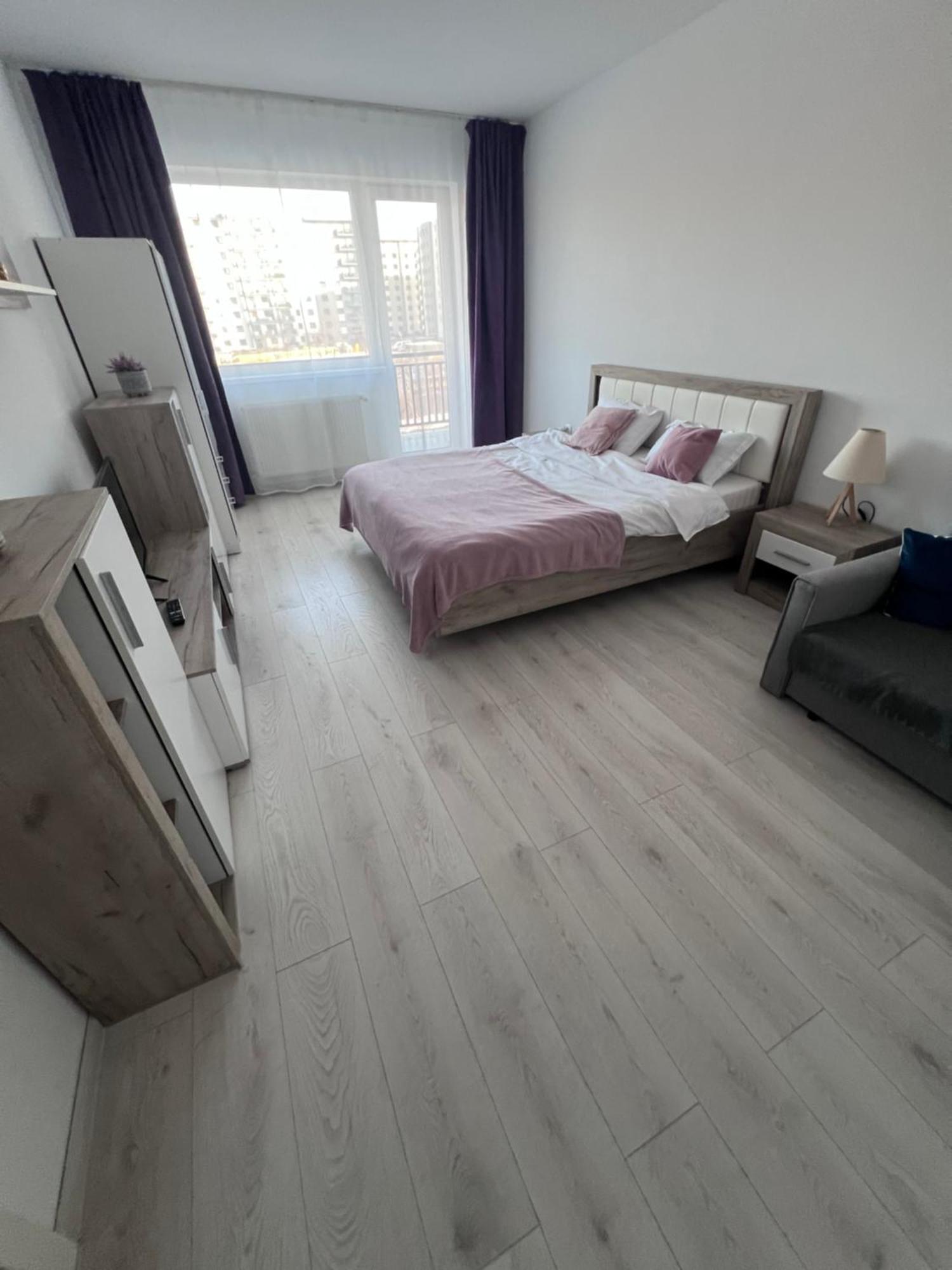 Apartament Nebele Brasov-self Check In -mall Coresi *
